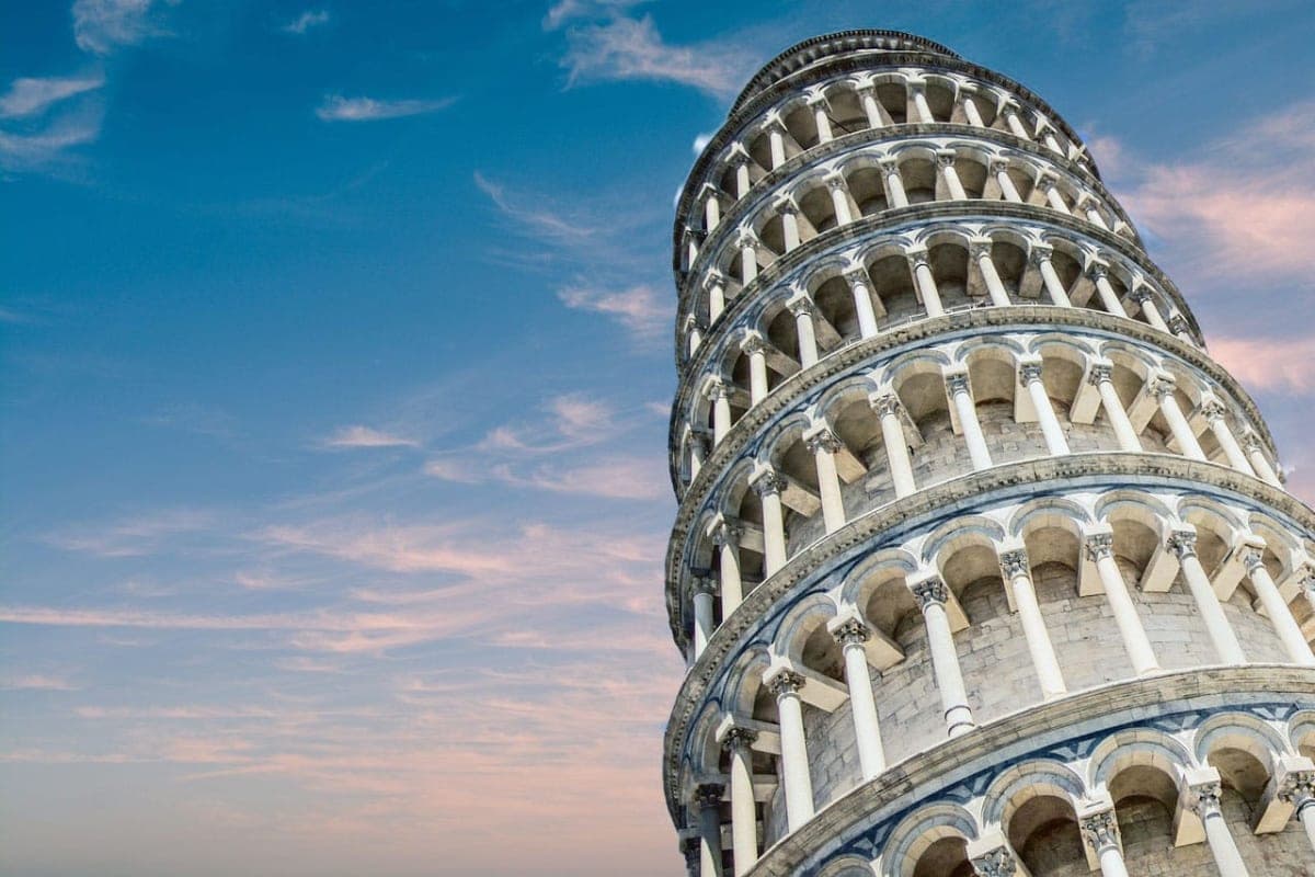 The Leaning Tower of Pisa near Due Borghi